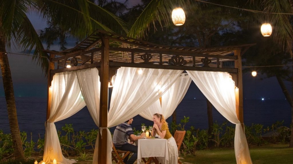 4 Day-3 Nights Romantic Package in Phu Quoc with Cassia Cottage
