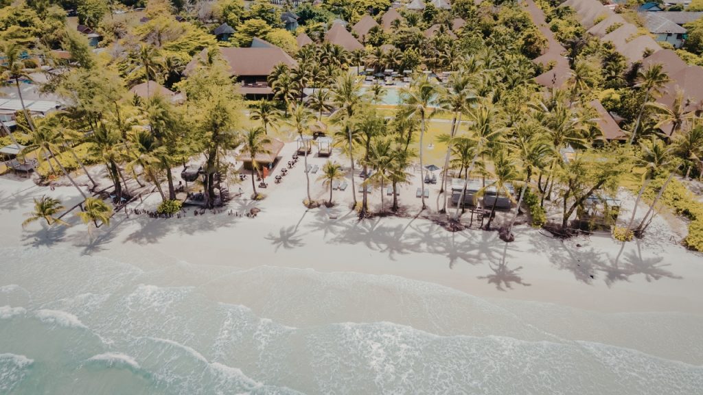 L’Azure Resort and Spa