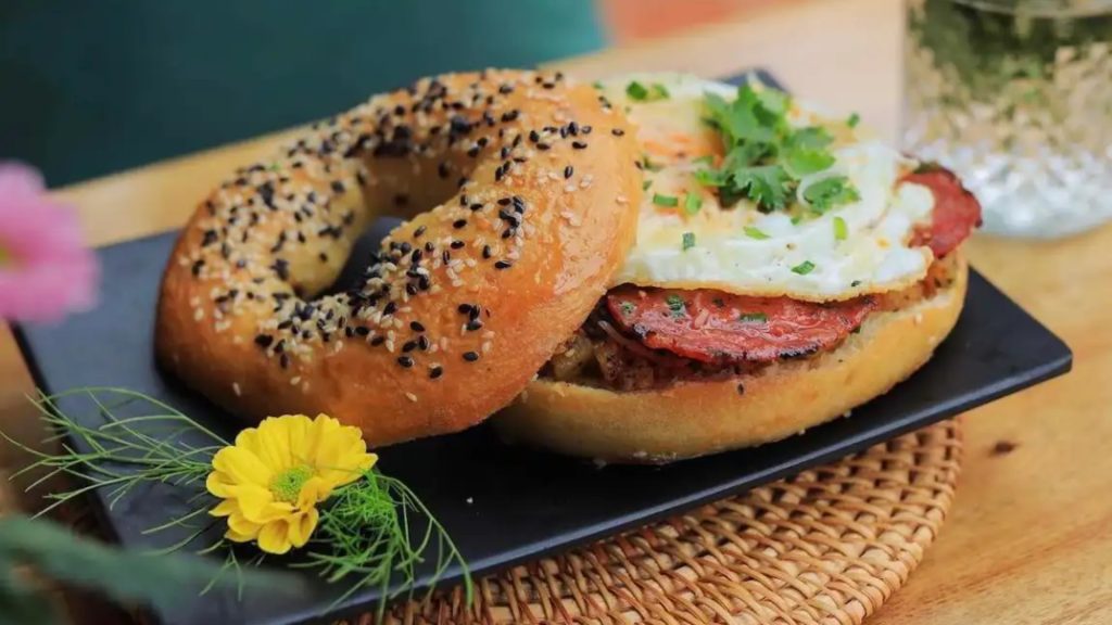 Bagels ‘n Eggs